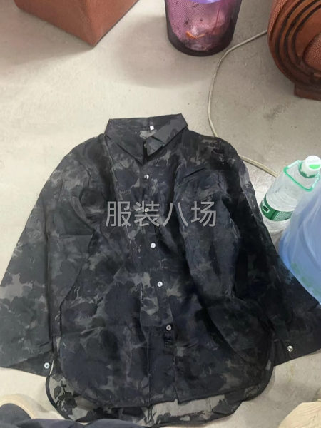 招连衣裙工厂。衬衫。 会做色丁面料厂-第1张图片