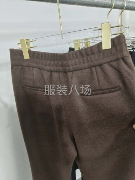 包吃包住，全年有活。不压工资专业做女裤，半身裙车工-第3张图片