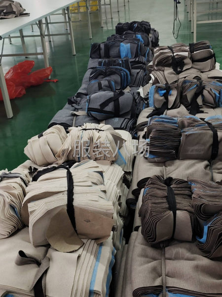 包吃包住，全年有活。不压工资专业做女裤，半身裙车工-第1张图片