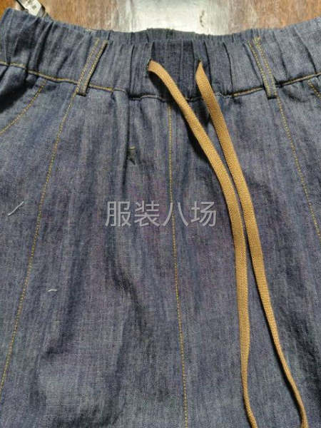 包吃包住，全年有活。不压工资专业做女裤，半身裙车工-第4张图片