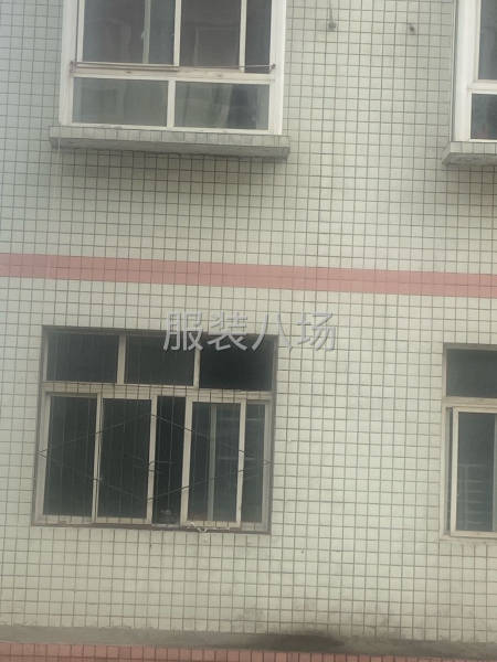 郫都区安靖镇喜安小区丰收巷出租一套三住房，水电气三通，四楼-第1张图片