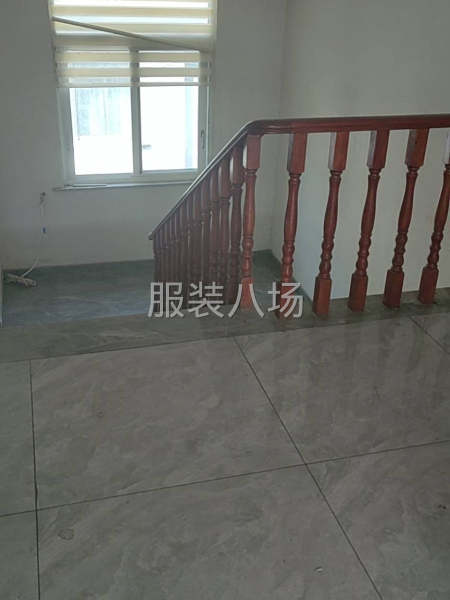 诚招熟练缝纫工，工资月结-第1张图片