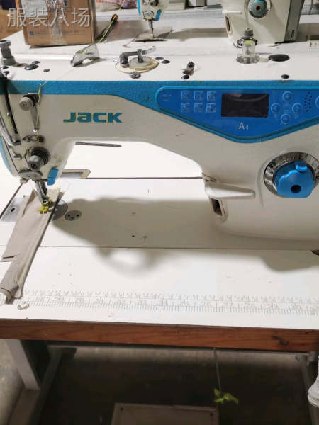 二手缝纫机新款杰克电脑平缝机杰克电脑锁边机-第3张图片