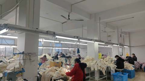 undefined - 专业生产针织类服装，拉链衫，polo衫，防晒衣，针织裤子 - 图2