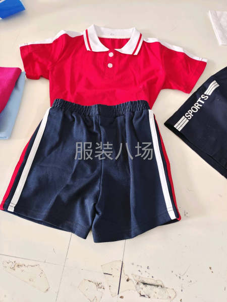 專業(yè)做各種各樣校服，夏裝，春秋裝，棉校服，可裁縫包。-第7張圖片