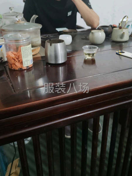 车体恤衫，裤子招样衣工-第1张图片