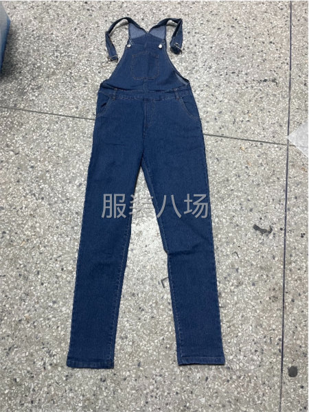 兩個(gè)牛仔背帶褲要外發(fā)，需要工廠有包工包料的能力，能夠應(yīng)對(duì)各-第3張圖片