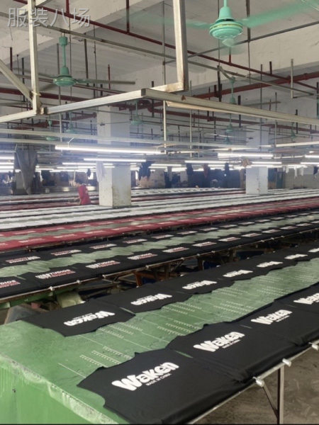 金太阳印花工厂，有两条生产线，一条手工印花，一条数热转移印。-第1张图片