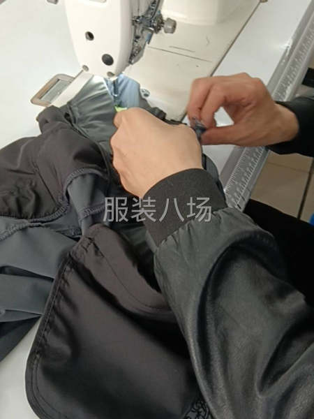 我們是自產自銷男裝廠，短褲做到5月份，后面一直做男裝羽絨服-第3張圖片