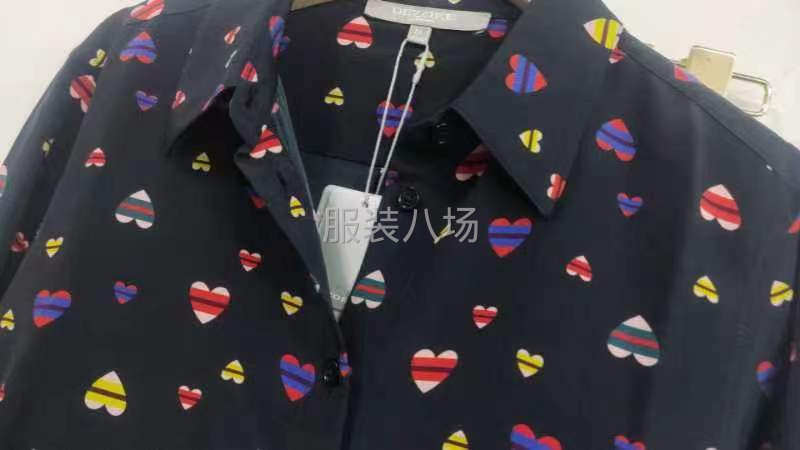 本公司貨源充足現(xiàn)招聘服裝中燙，車位多名-第1張圖片