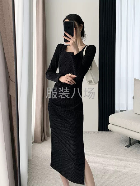 自产自销网店女装，单价高-第2张图片