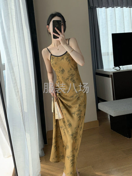 自产自销网店女装，单价高-第3张图片