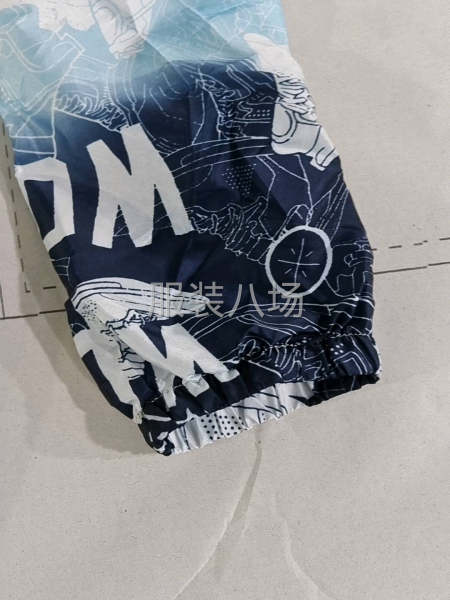 诚聘长期固定裁剪一名，拉布一名，工资面议-第1张图片