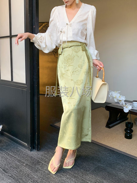 自产自销网店货招车工，工价高，工资准时-第1张图片