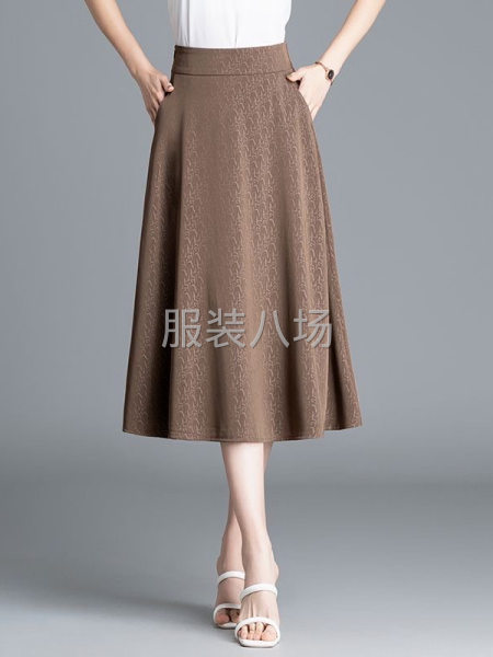 简单裙子适合夫妻对做-第1张图片
