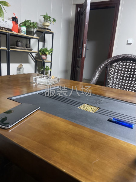 四季女装工厂-第2张图片