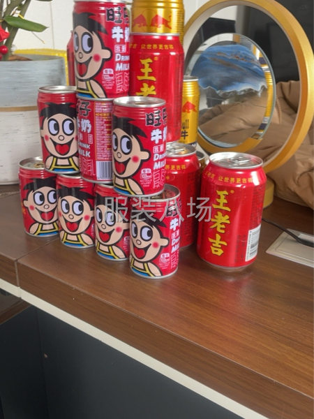 四季女装工厂-第1张图片