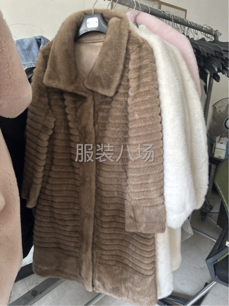 专业裘格一体、裘皮类衣服-第1张图片