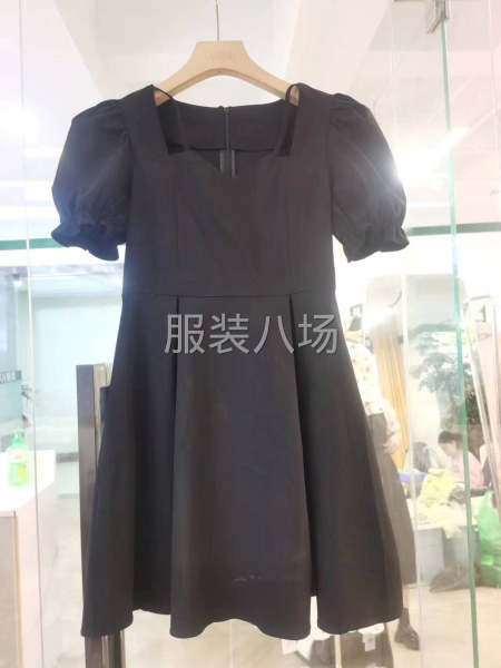 公司自产自销年销量85万件，直营店300家及线上-第3张图片