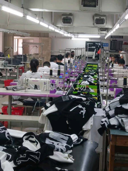 长年生产羽绒服价高量大招流水车工-第2张图片