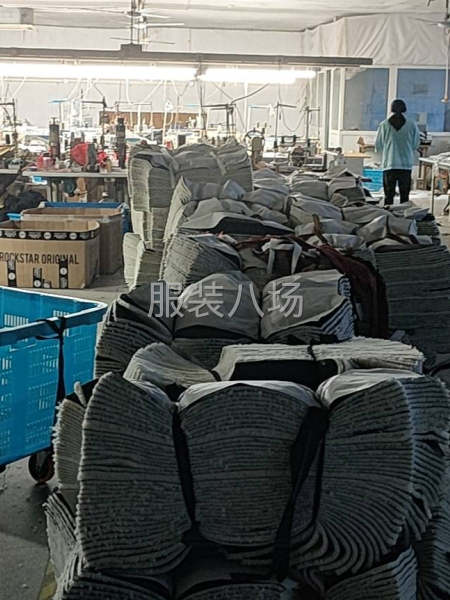 招聘熟练缝纫机师傅，小烫，大烫，包月，流水，整件，计件都可以-第2张图片