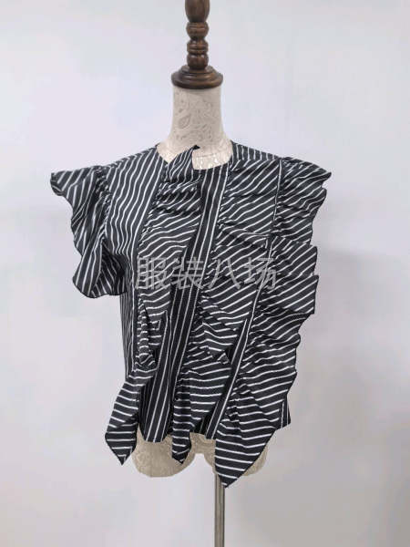 东震服饰-第2张图片