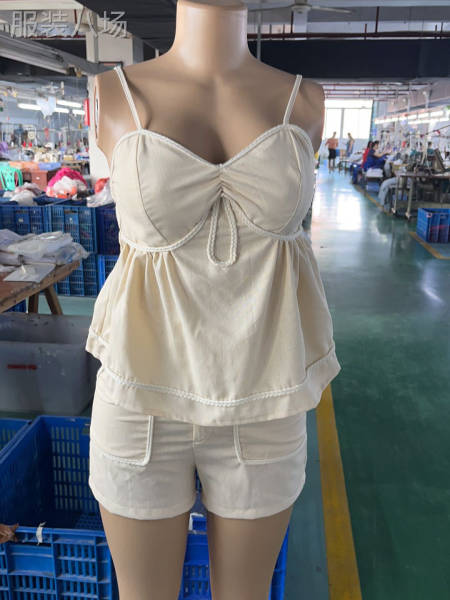 公司爆单  需寻求多个优质加工厂合作目前有版 大量裙子 衬衫-第2张图片