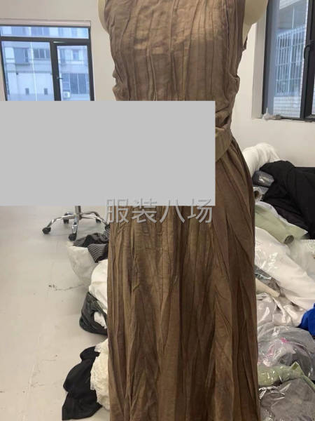 300件女装/连衣裙外发，套装，-第1张图片
