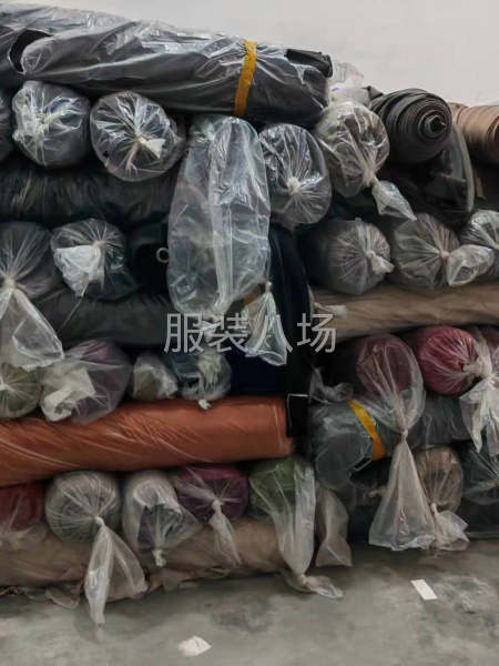 绍兴最大库存服装面料供应，各种针织梭纸胚布成品-第3张图片