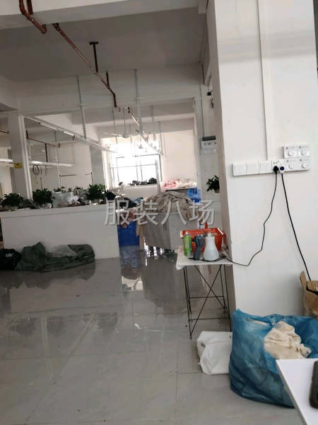 时装师傅，责任感强，-第1张图片