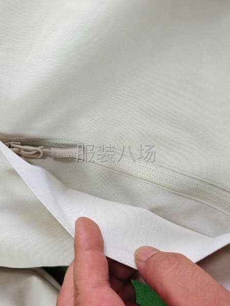 正品奥康三合一冲锋衣-第8张图片