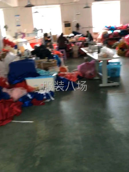 寻找礼服外发订单-第1张图片