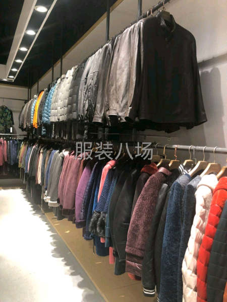 高价收购服装库存尾货-第1张图片