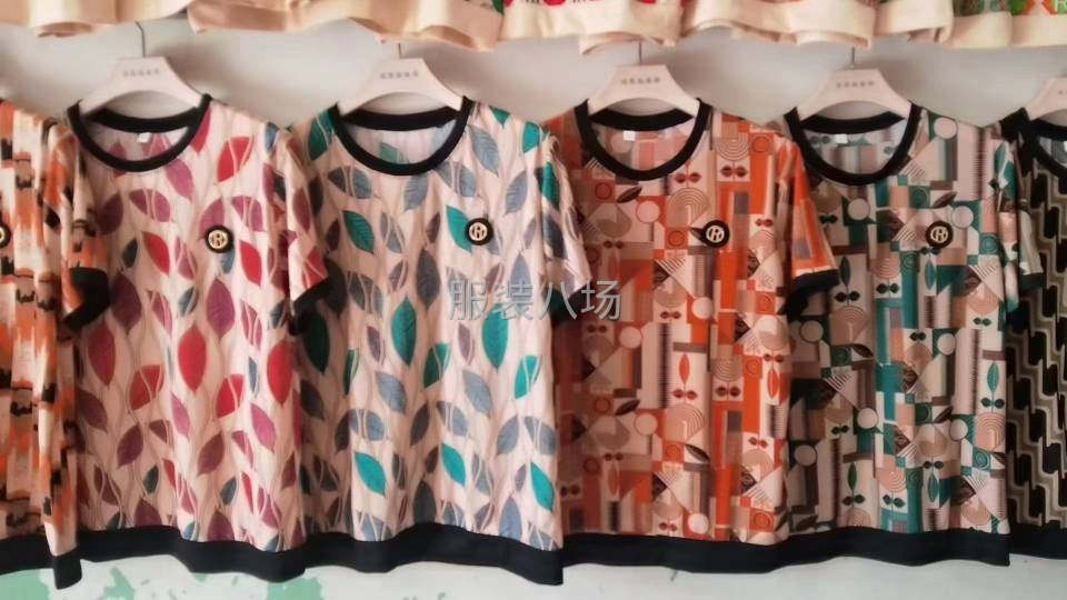老年短袖衫多花型靓货-第3张图片