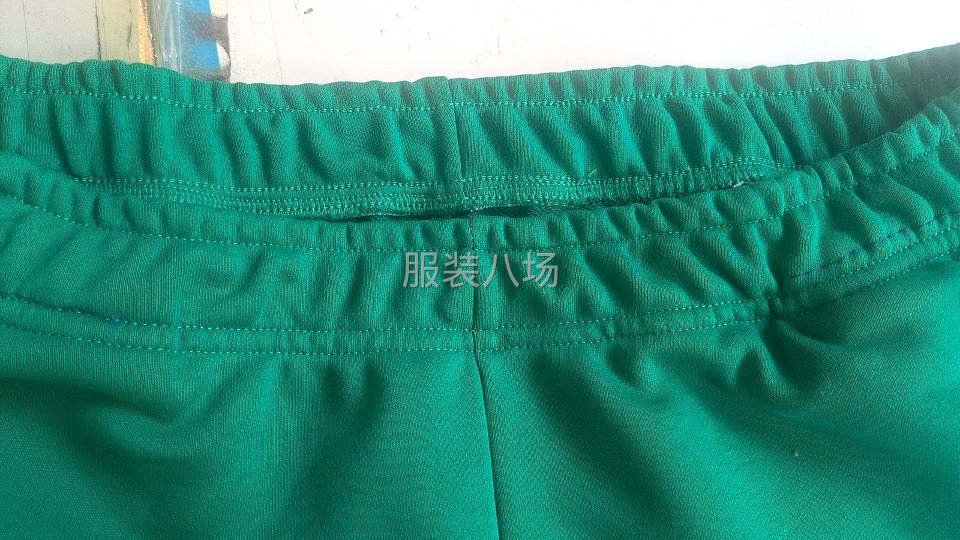 专干裤子，家里都是老工人-第1张图片