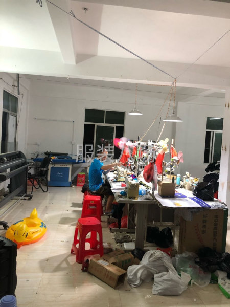 承接各种男女装童装清加工，裁剪，打版制样等！-第2张图片