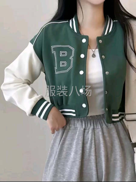 加绒拼色棒球服-第5张图片