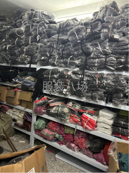 我们公司长期大量专业回收各种库存服装库存面料，库存辅料-第3张图片