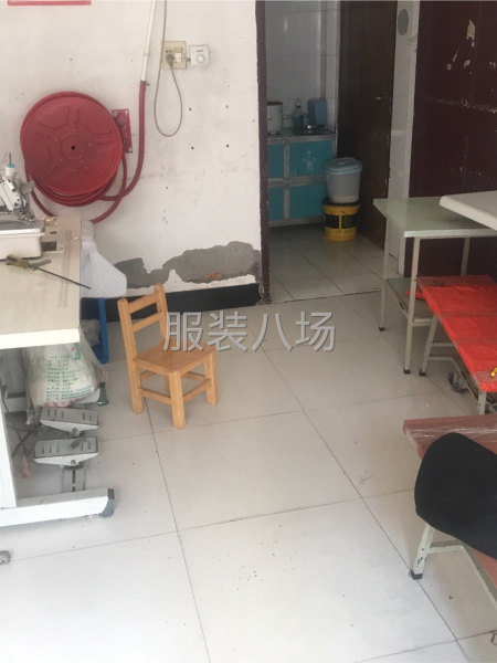 夫妻俩在莫城接外发加工的-第1张图片