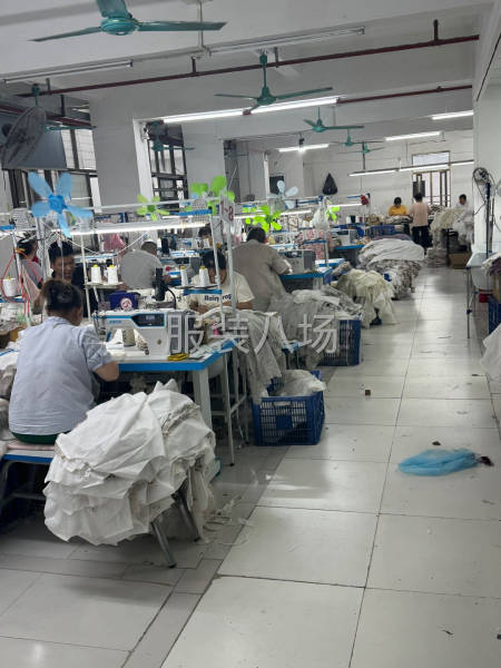 本场主要做连衣裙，旗袍改良款新中式连衣裙-第2张图片
