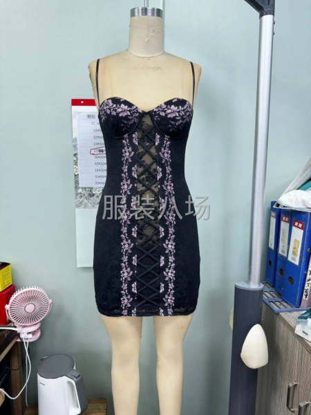 女装泳装情趣款-第3张图片