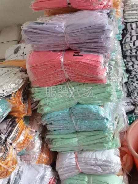 半精品服装清库-第2张图片
