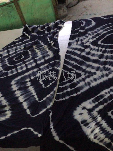 承接各种服装成衣水洗加工，牛仔，染色，炒花，扎染，吊染等-第5张图片