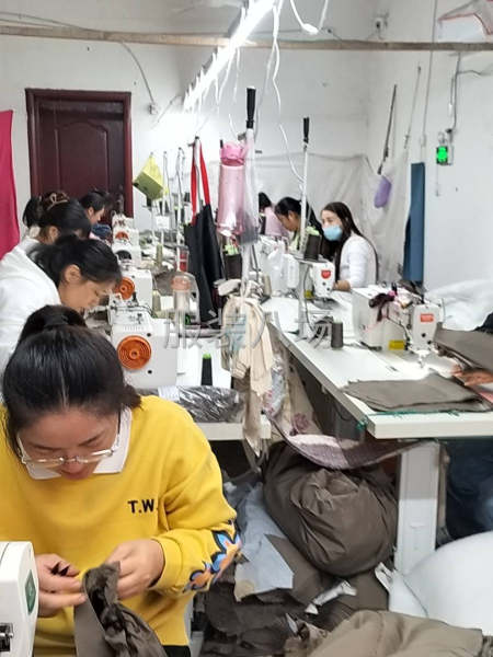 招熟练工数名，做前后片，开袋-第1张图片