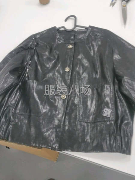 承接夹克衫，PU夹克，皮衣，风衣，羽绒服-第1张图片
