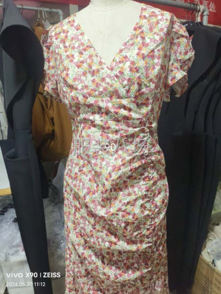 承接各大平台销售的女士时装-第2张图片