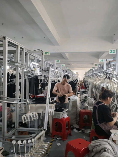 缝纫工平车拷边-第1张图片