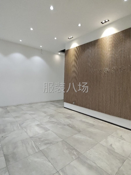 工业园园区490方服装公司退出-第2张图片