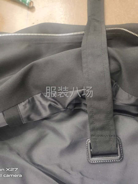 车车位整件衣服-第2张图片