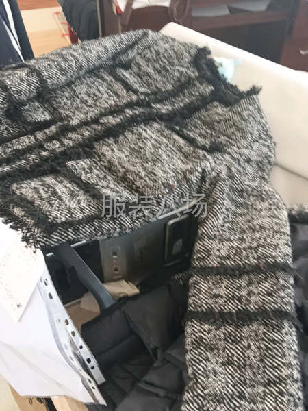 羽绒服  棉服  夹克  宠物用品  针织  泳装-第4张图片